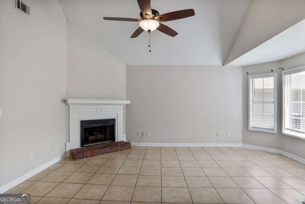3756 Old Oak CT