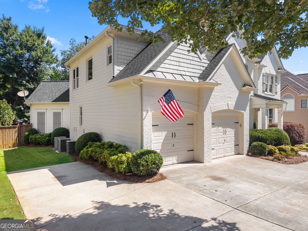Photo of 960 Garden Crossing Lane, Cumming, GA 30040 (MLS # 10833930)