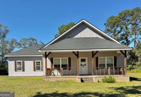 211 E Brazell ST Reidsville GA 30453