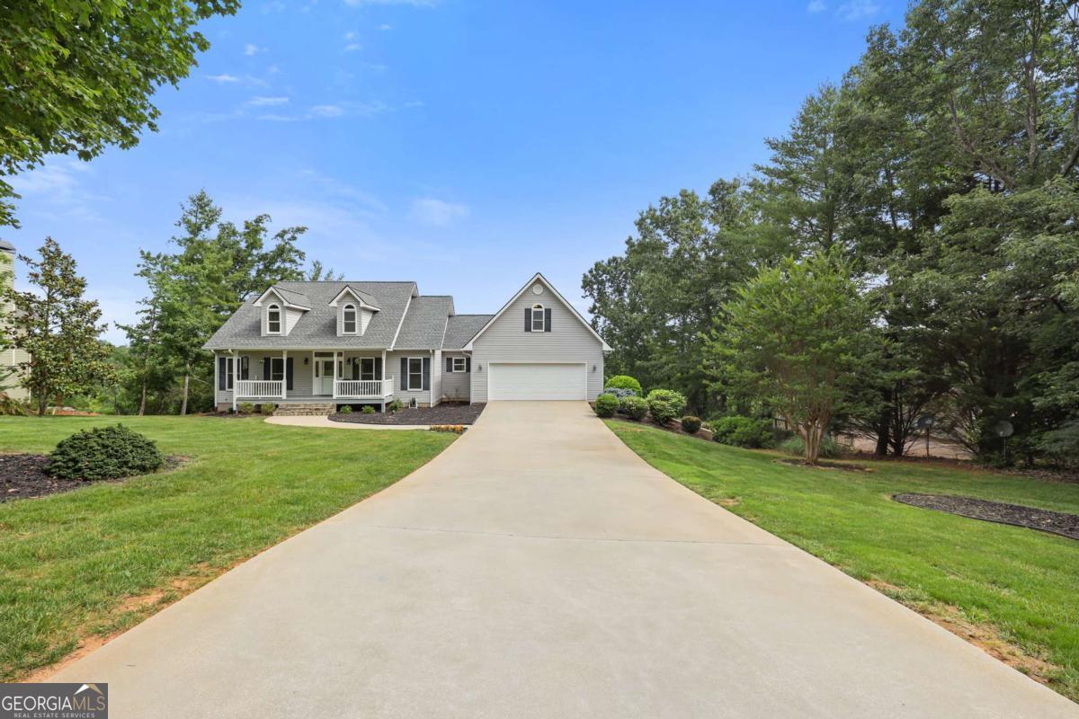 1168 Highland RD
