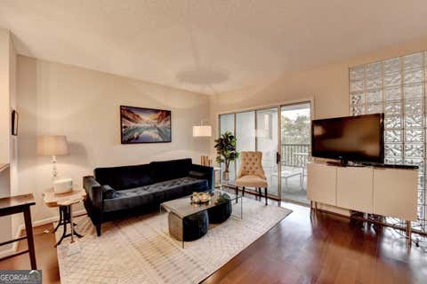 Photo of 275 13th Street NE #310, Atlanta, GA 30309 (MLS # 10814033)