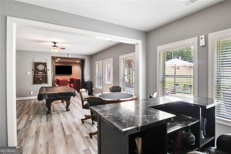 HARRISON OAKS - Residential