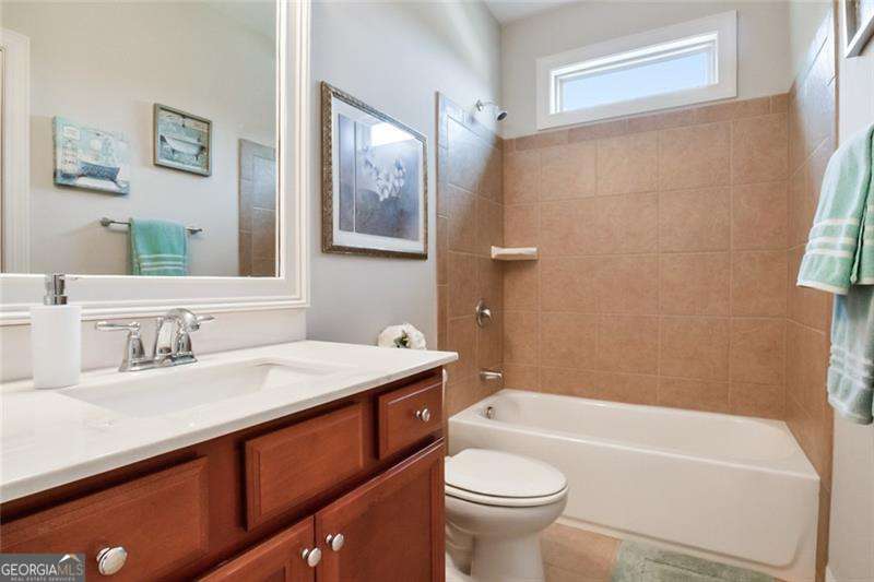 HARRISON OAKS - Residential