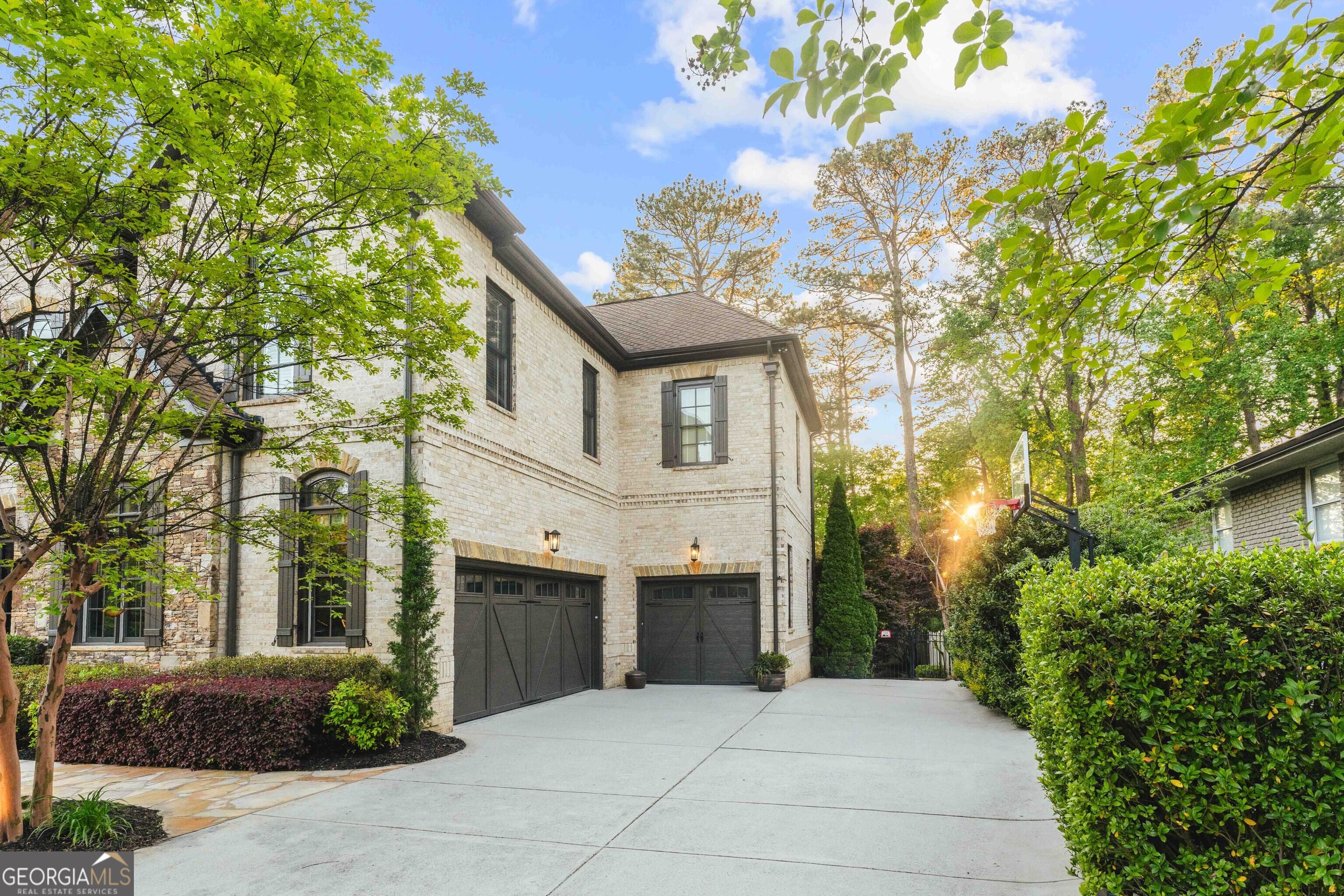 1686 Montcliff CT