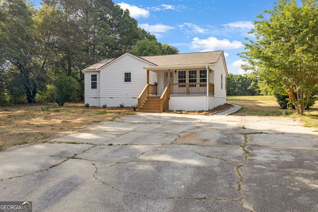 Photo of 3460 NE Zingara Road NE, Conyers, GA 30012 (MLS # 10742911)