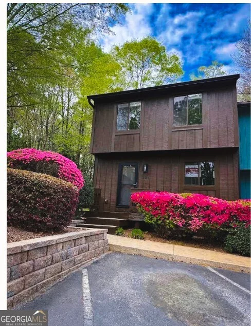 134 Fernbanks Court