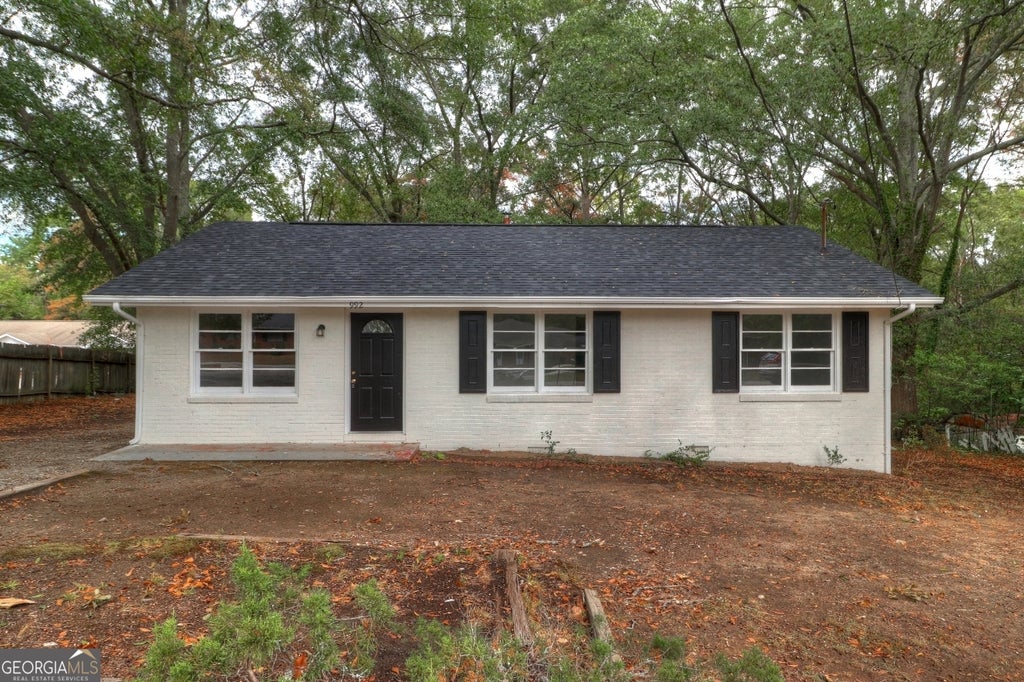 Photo of 992 Locust Drive NE, Conyers, GA 30012 (MLS # 10875943)