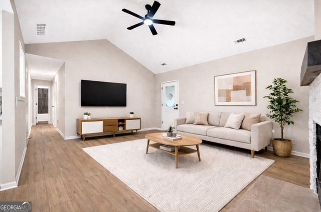 330 Christian Woods DR