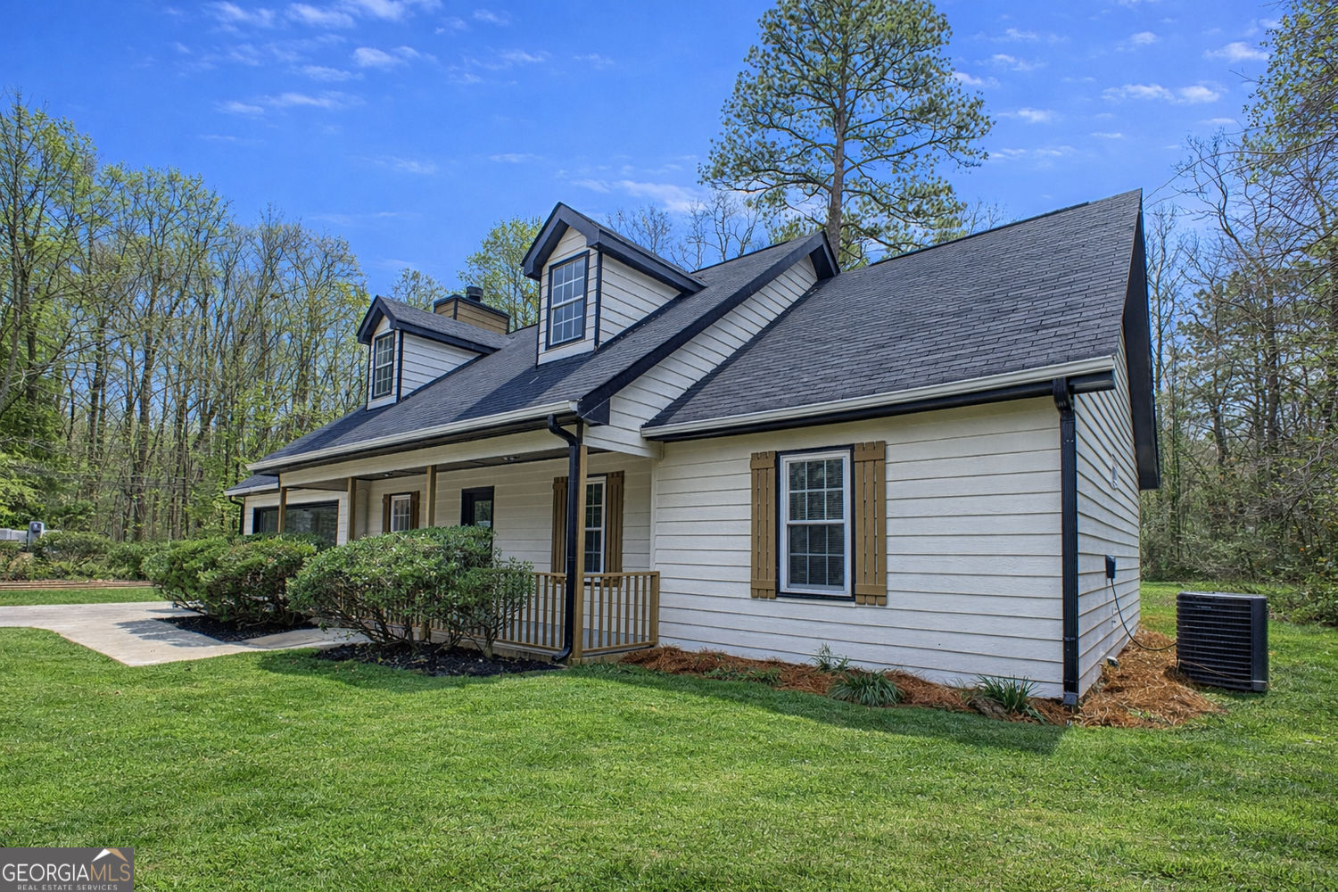 330 Christian Woods DR