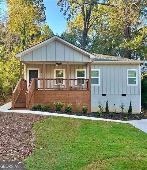 926 Avebury DR East Point GA 30344
