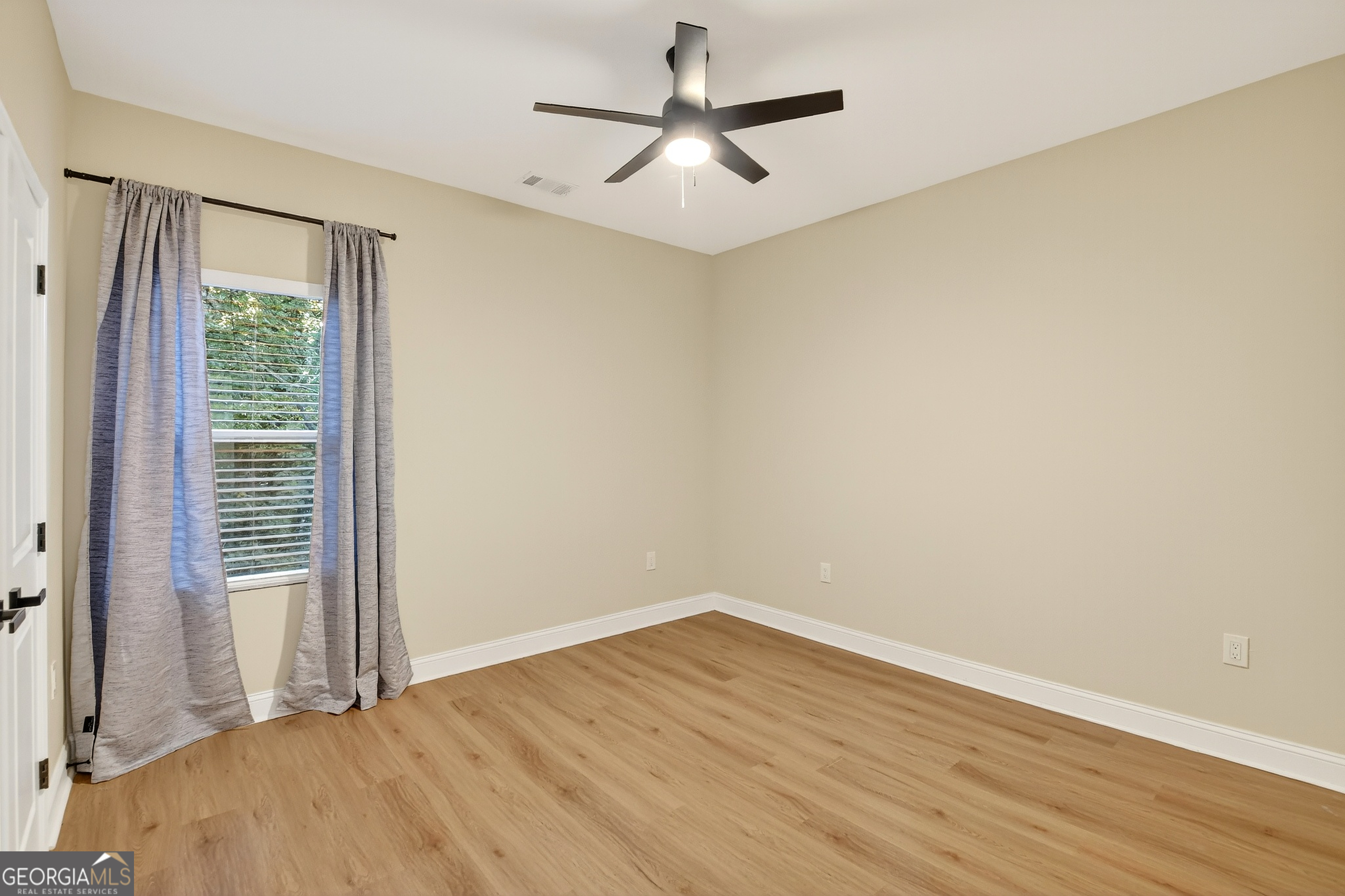 Jefferson Manor - Residential