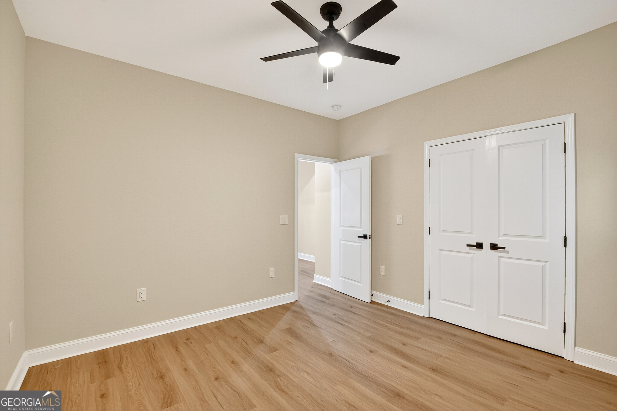 Jefferson Manor - Residential