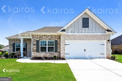 Photo of 7000 Pinehurst Way N, Macon, GA 31216 (MLS # 10658389)