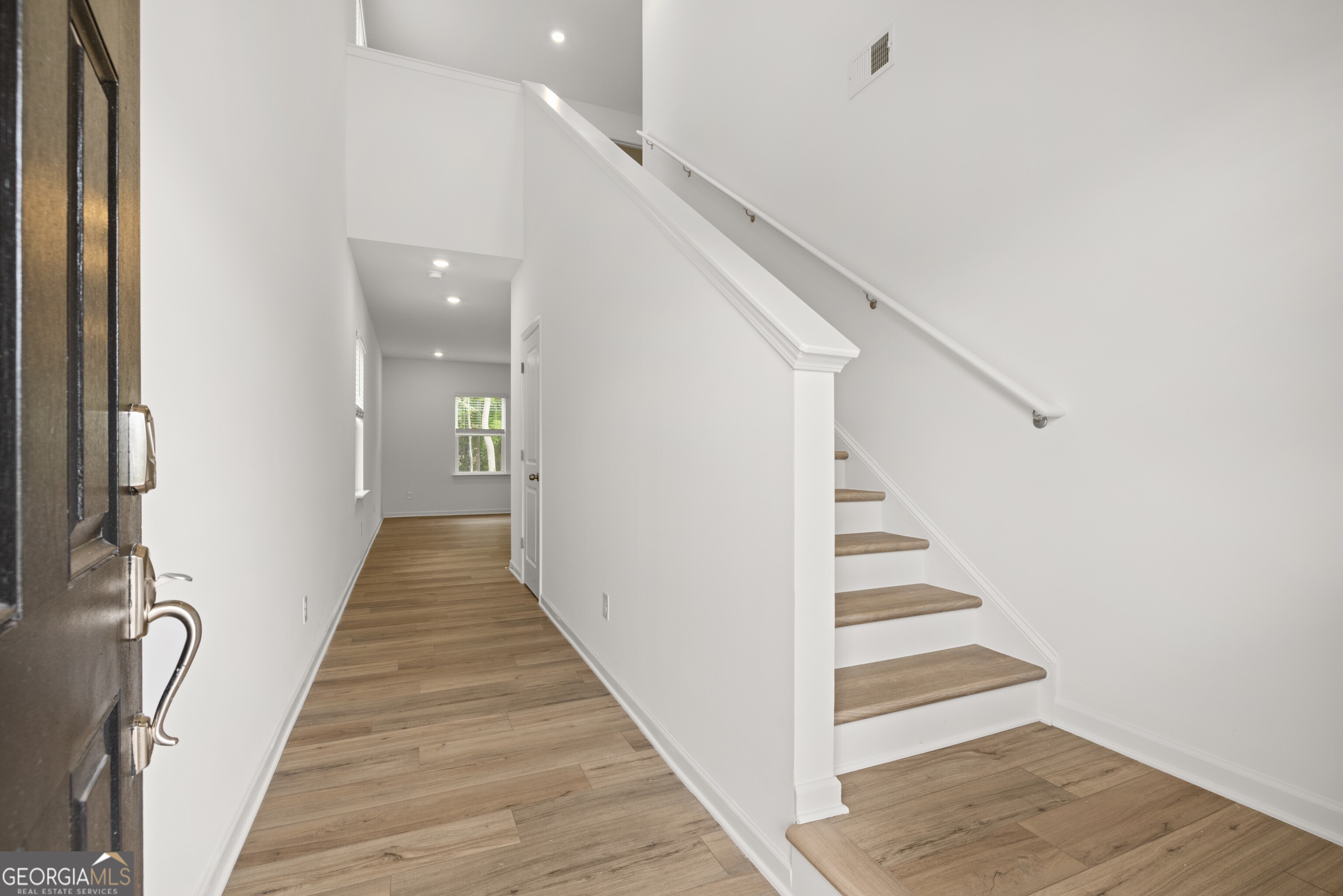 321 Daybreak DR