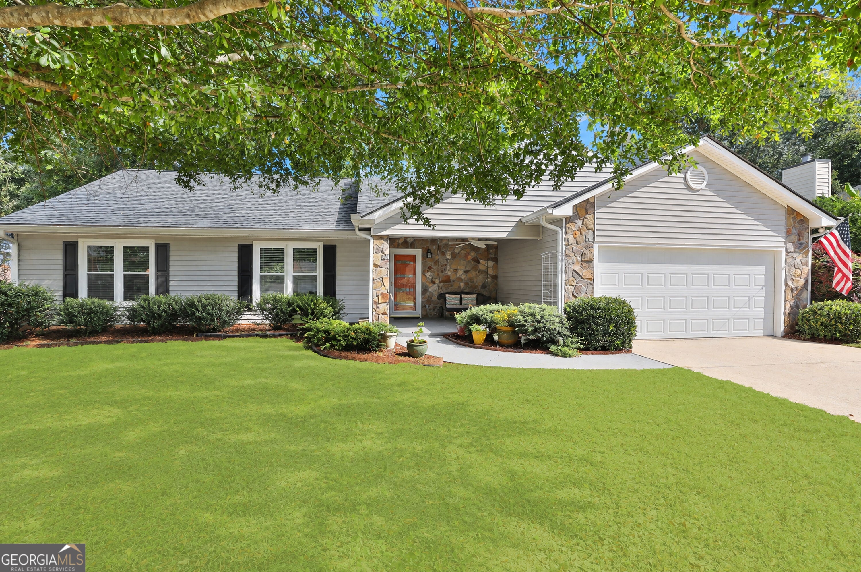 422 Hampton GRN