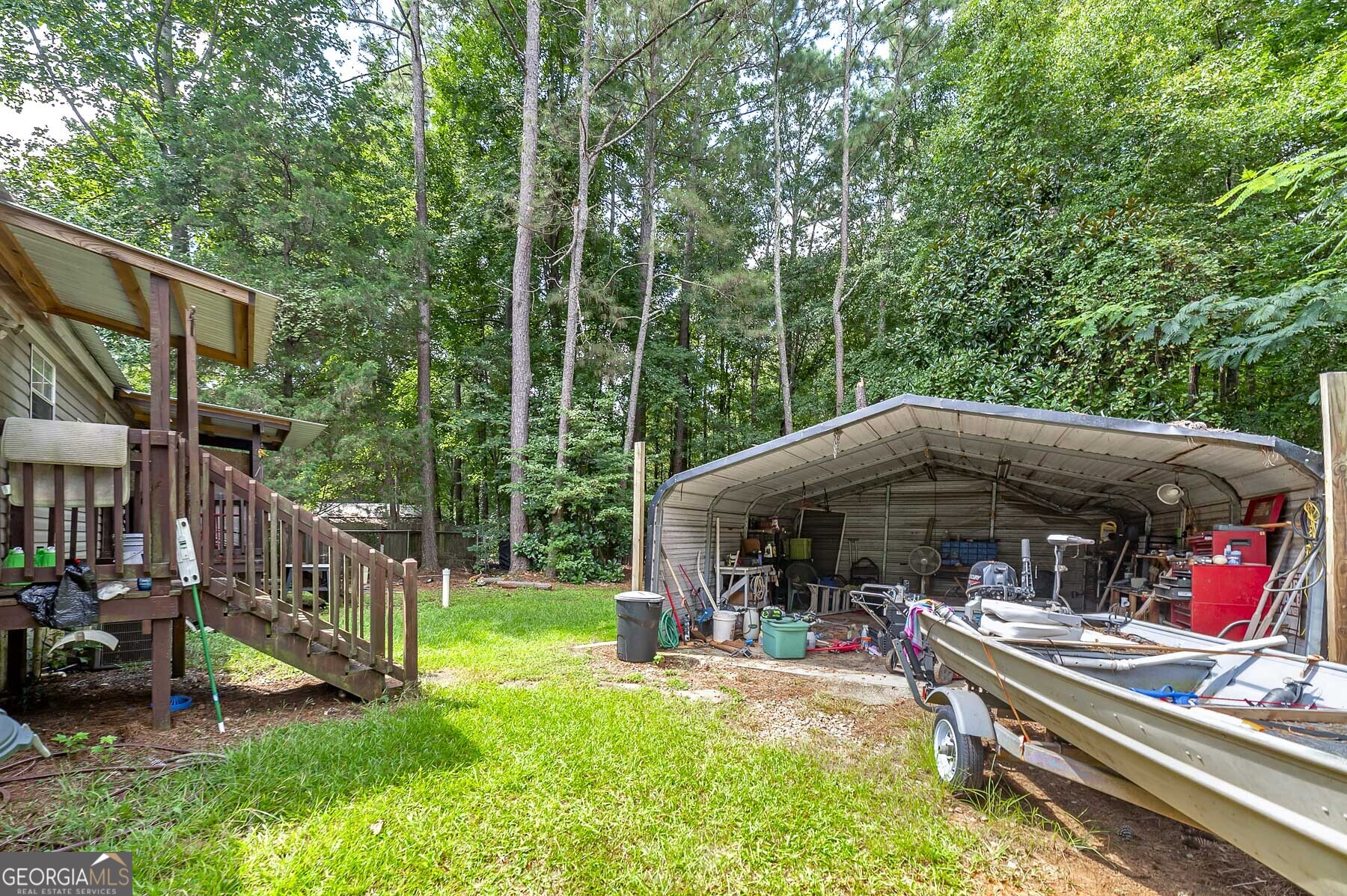 450 Lakeshore DR