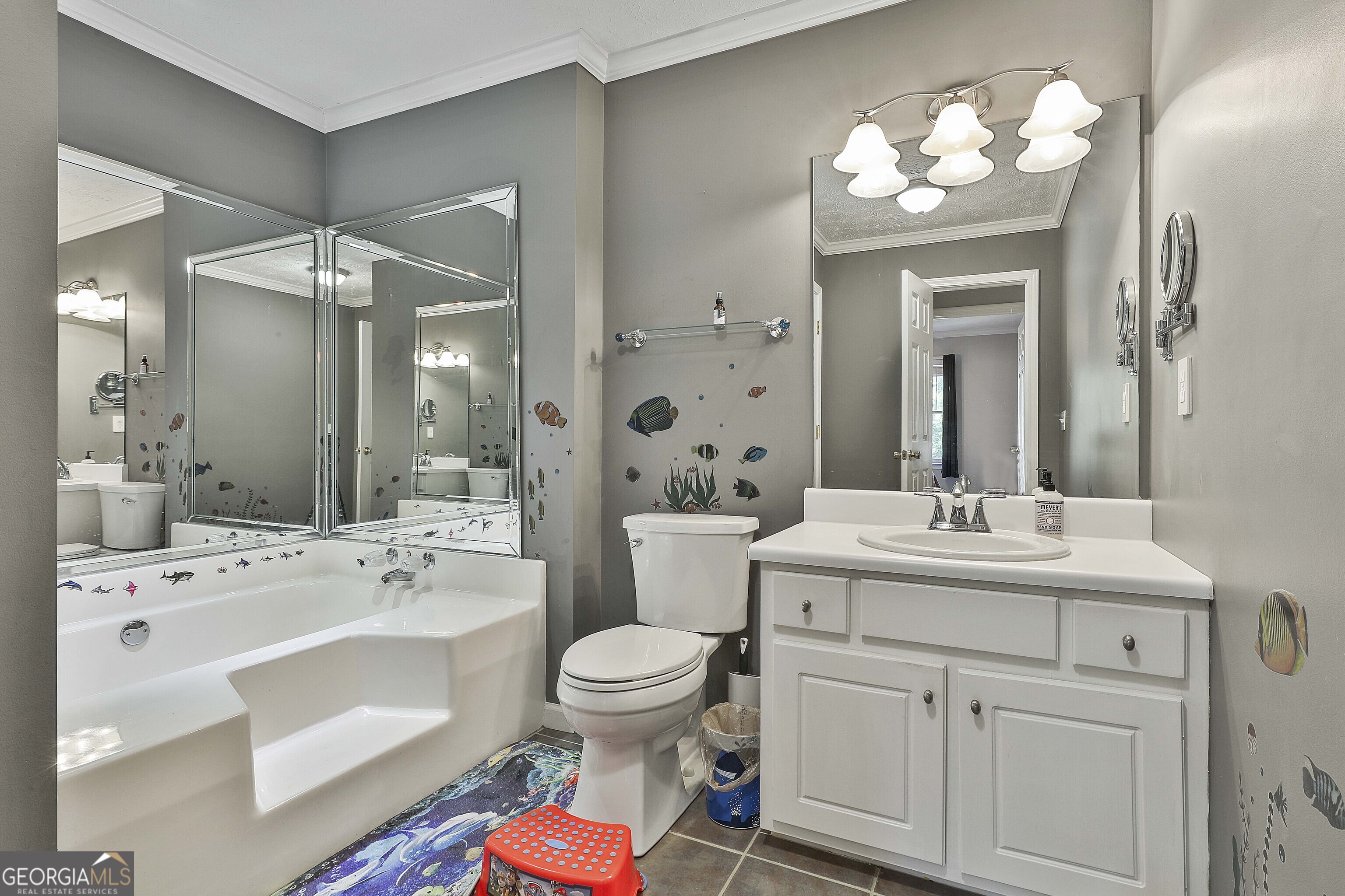 Newnan, Georgia 30263, United States, 3 Bedrooms Bedrooms, ,2 BathroomsBathrooms,Residential,Pending,37820