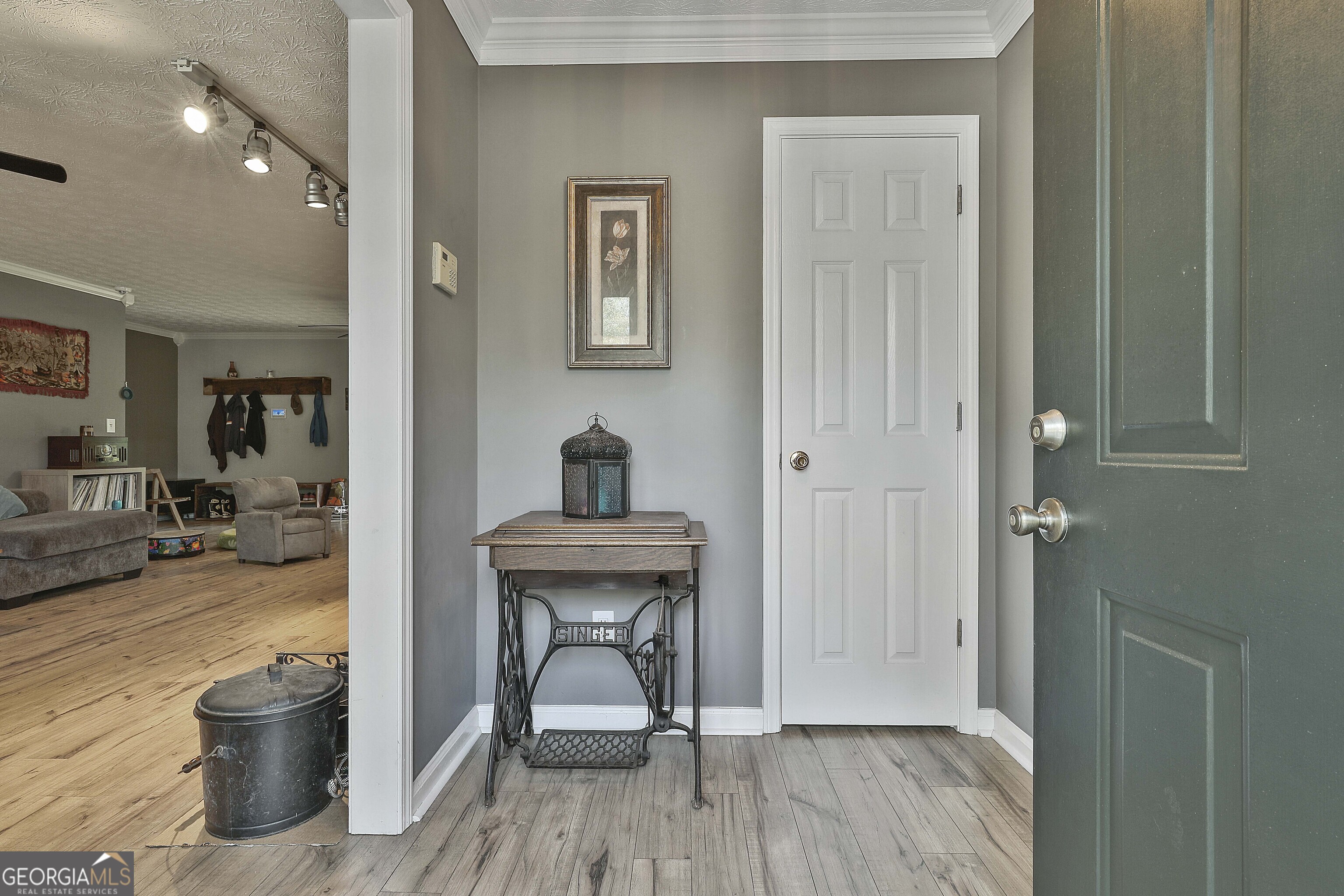 Newnan, Georgia 30263, United States, 3 Bedrooms Bedrooms, ,2 BathroomsBathrooms,Residential,Pending,37820