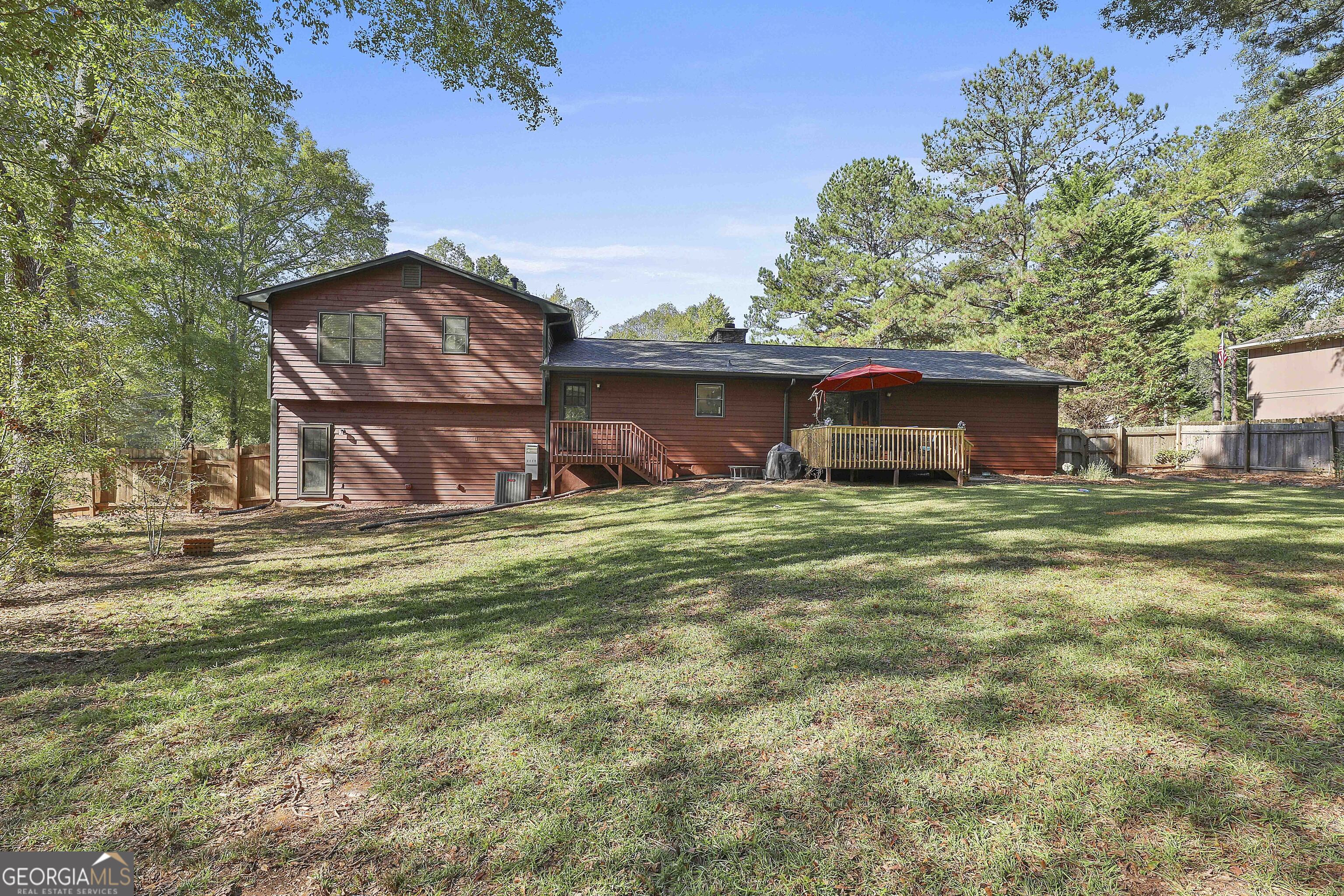 Newnan, Georgia 30263, United States, 3 Bedrooms Bedrooms, ,2 BathroomsBathrooms,Residential,Pending,37820