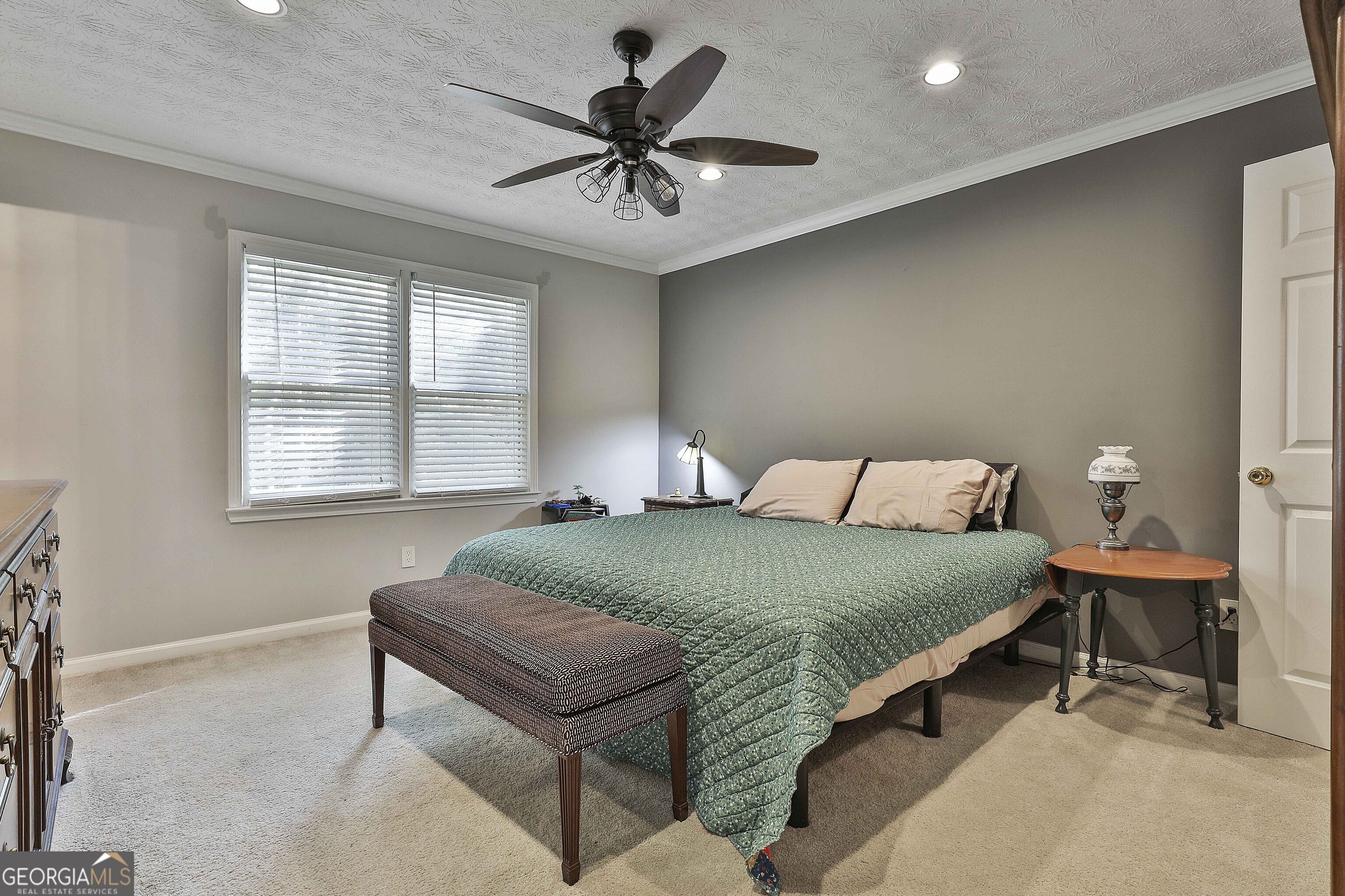 Newnan, Georgia 30263, United States, 3 Bedrooms Bedrooms, ,2 BathroomsBathrooms,Residential,Pending,37820