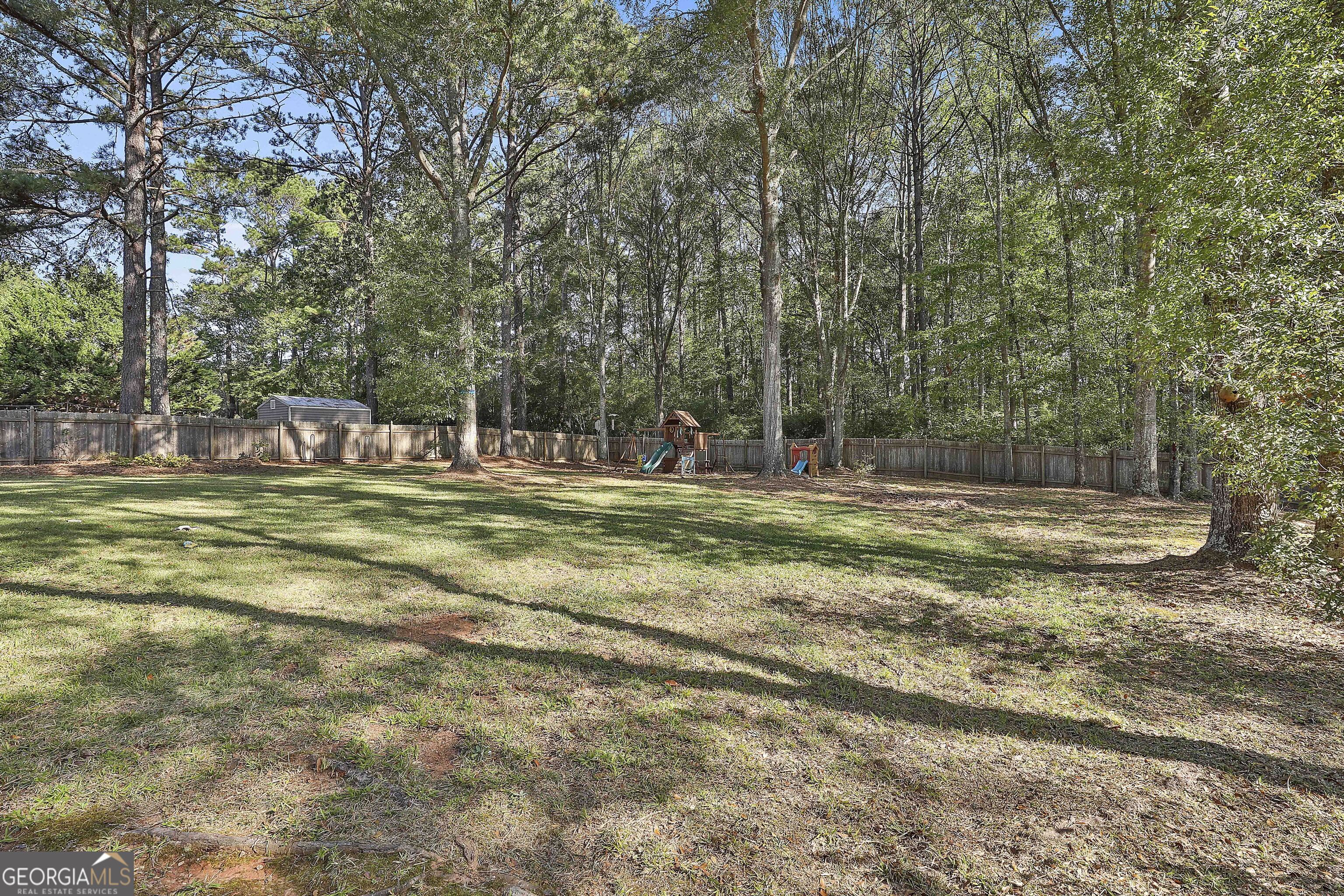 Newnan, Georgia 30263, United States, 3 Bedrooms Bedrooms, ,2 BathroomsBathrooms,Residential,Pending,37820