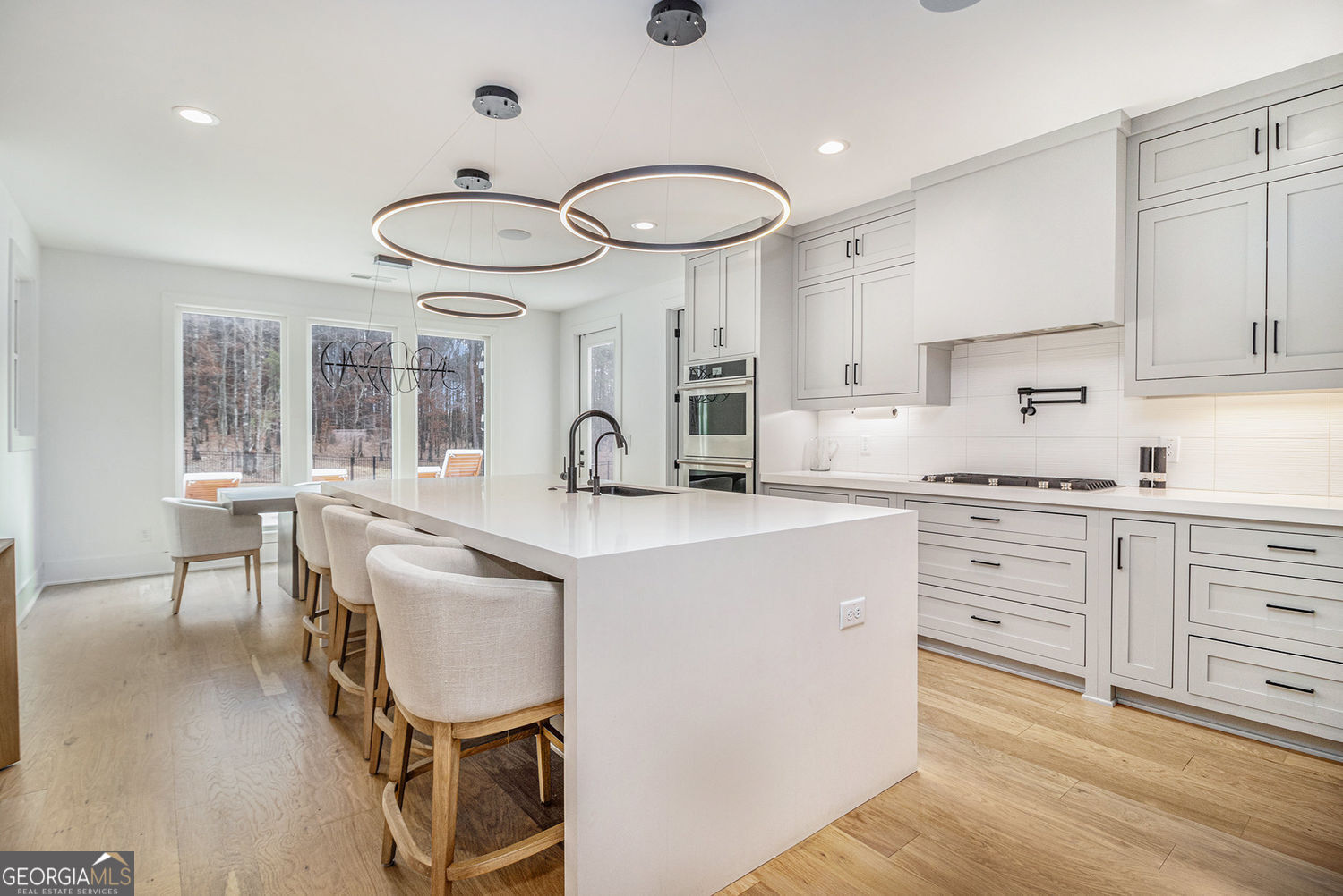260 Cicely WAY