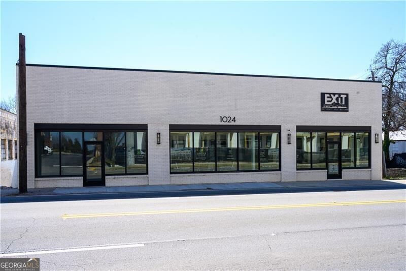 Photo of 1024 Donald L Hollowell Pkwy #B, Atlanta, GA 30318 (MLS # 10828821)