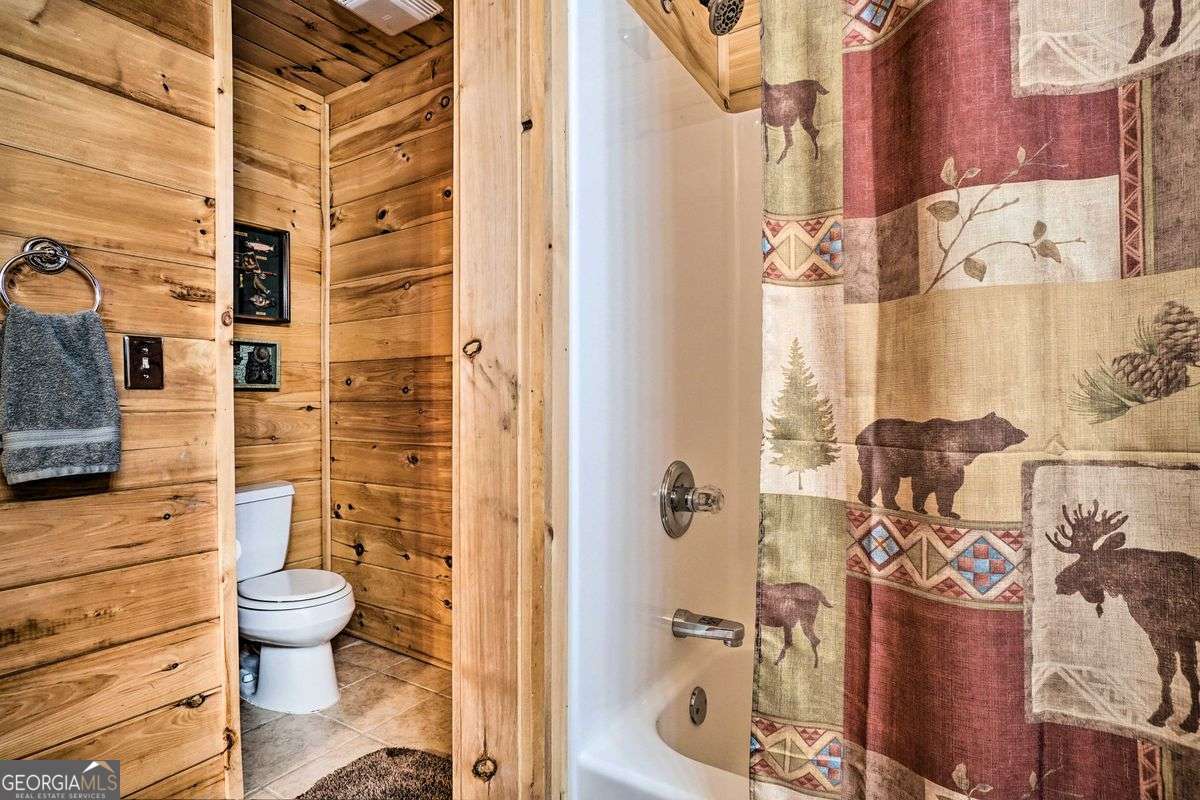 Blairsville, Georgia 30512, United States, 2 Bedrooms Bedrooms, ,2 BathroomsBathrooms,Residential,Active,6686