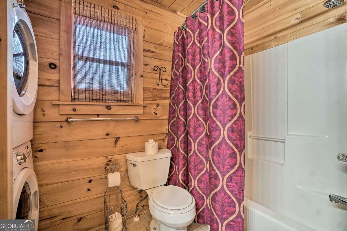 Blairsville, Georgia 30512, United States, 2 Bedrooms Bedrooms, ,2 BathroomsBathrooms,Residential,Active,6686