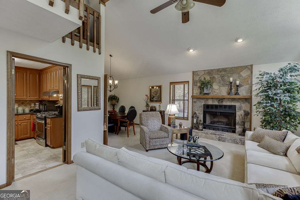 1042 Cedar Forest CT