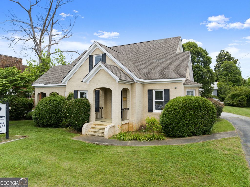 Photo of 592 N Main Street, Cornelia, GA 30531 (MLS # 10710772)