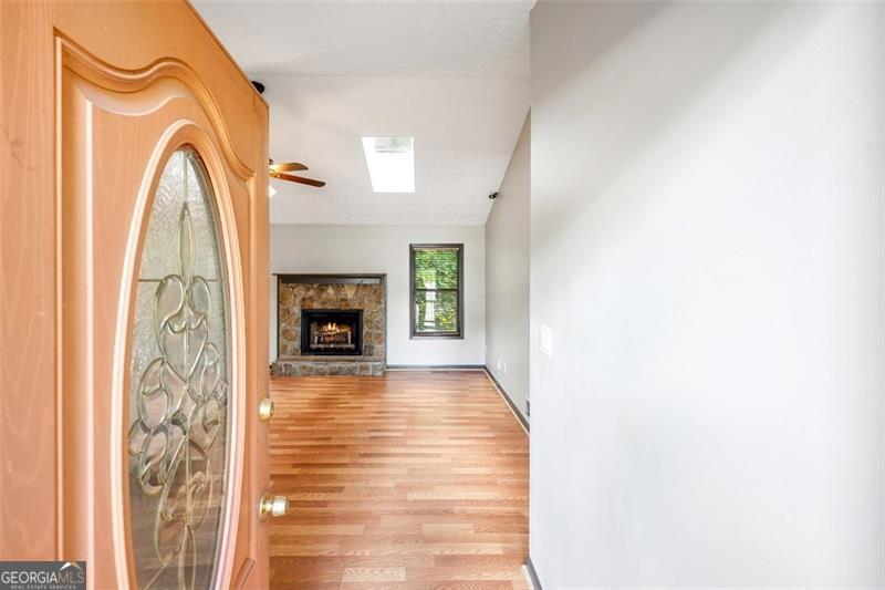 1076 STONEY CREEK LN