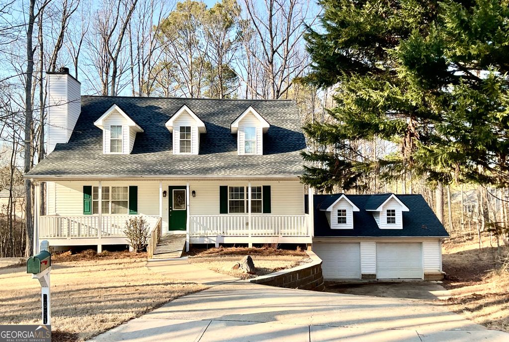 Photo of 5851 Swan Walk, Sugar Hill, GA 30518 (MLS # 10689411)