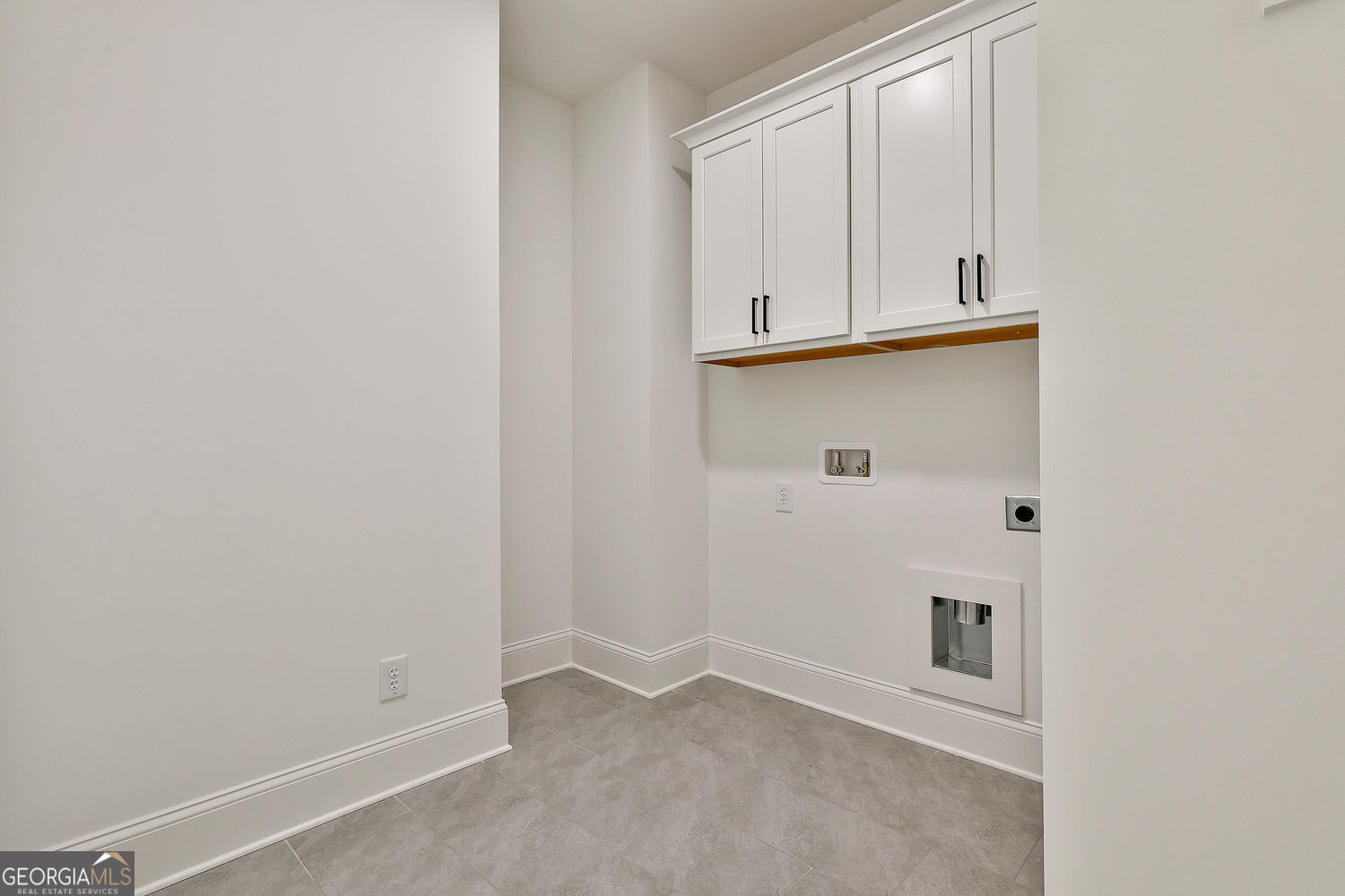 Fayetteville, Georgia 30215, United States, 4 Bedrooms Bedrooms, ,4 BathroomsBathrooms,Residential,Active,224368