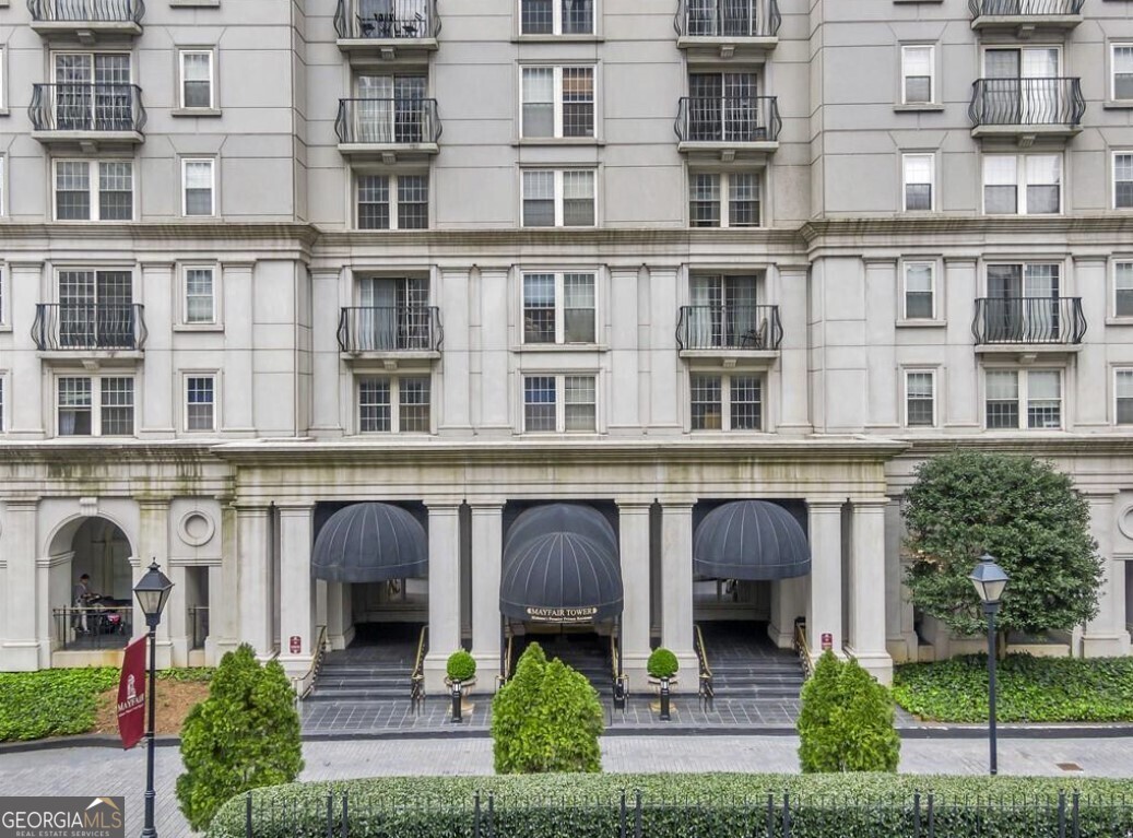 Atlanta, Georgia 30309, United States, 2 Bedrooms Bedrooms, ,2 BathroomsBathrooms,Residential,Pending,84362