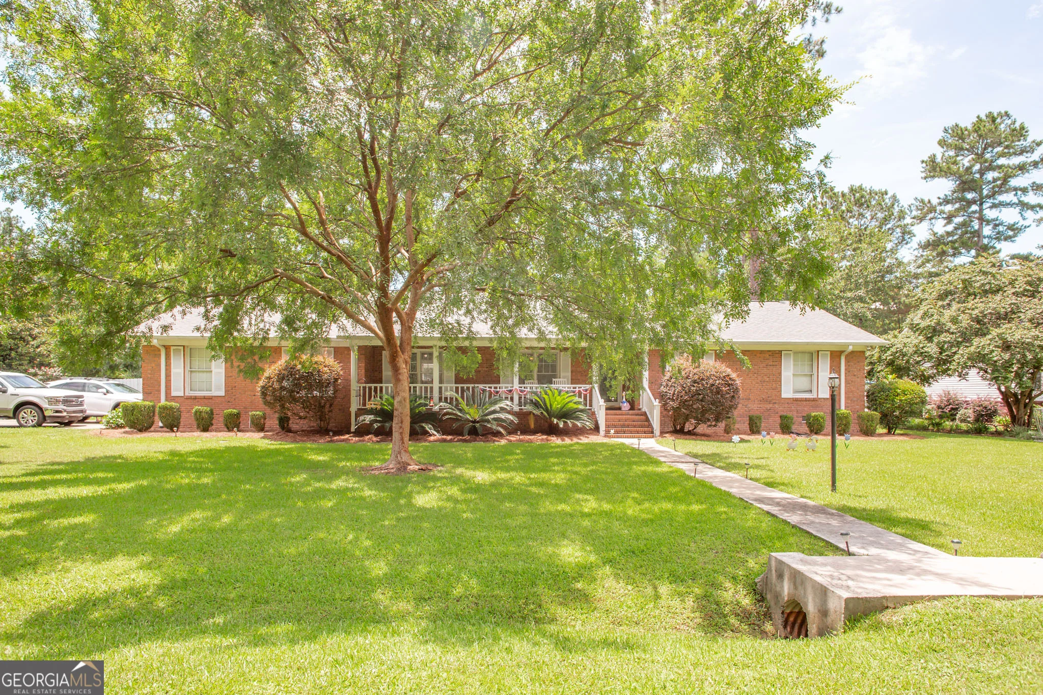 1249 Riverdale Drive