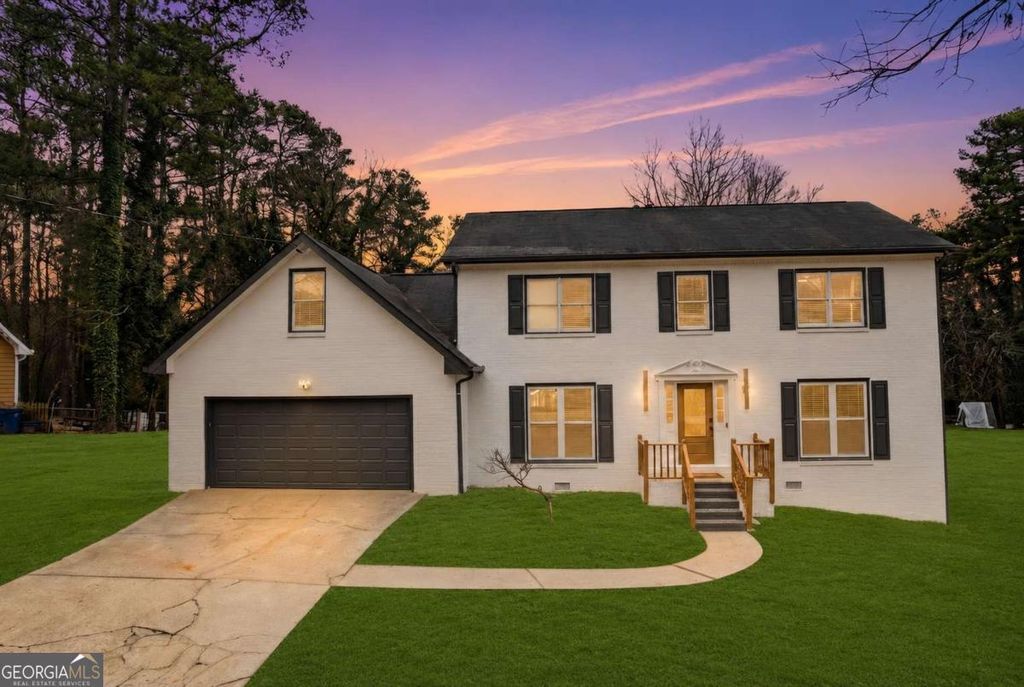Photo of 1144 Lakeview Road, Grayson, GA 30017 (MLS # 10776167)