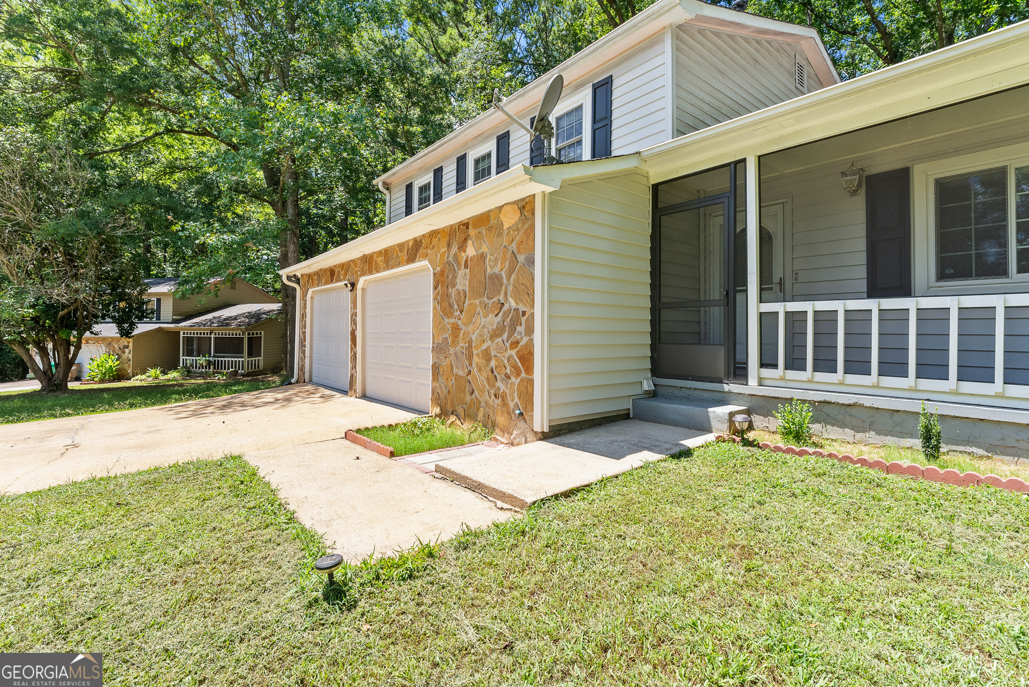 9381 Windward CT