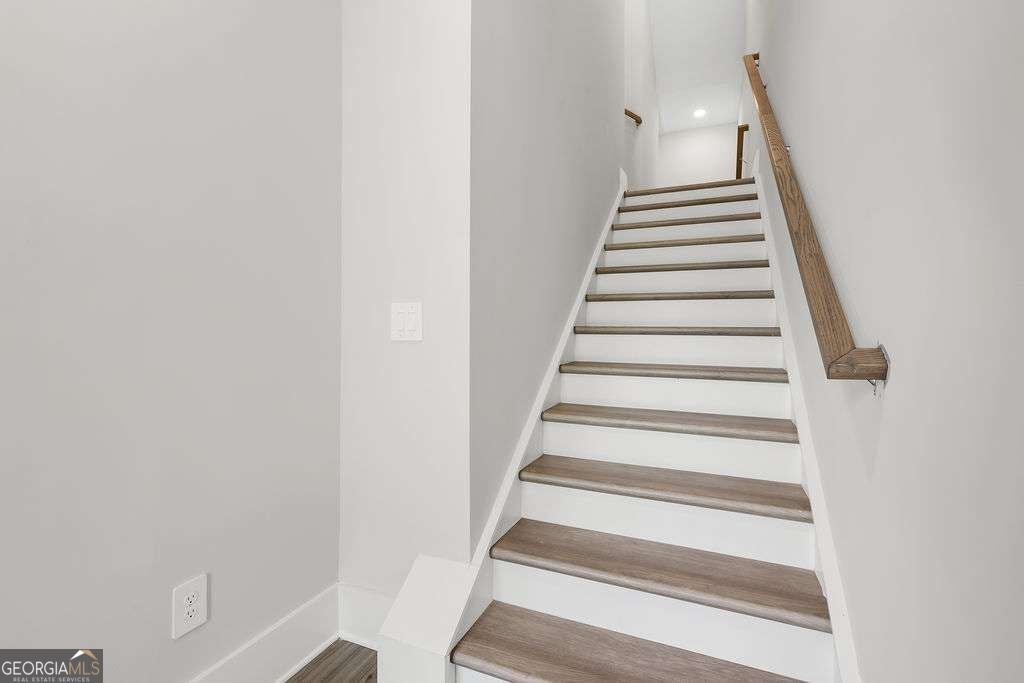 Photo of 507 Red Clay Farm Lane, Suwanee, GA 30024 (MLS # 10855197)