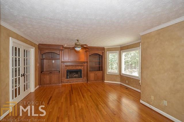 Royal Oaks - Residential