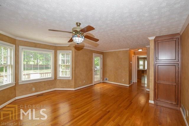 Royal Oaks - Residential