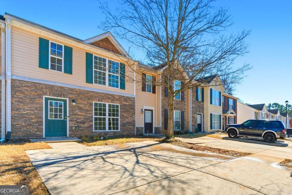 Photo of 8368 Carlington Lane, Jonesboro, GA 30236 (MLS # 10693257)