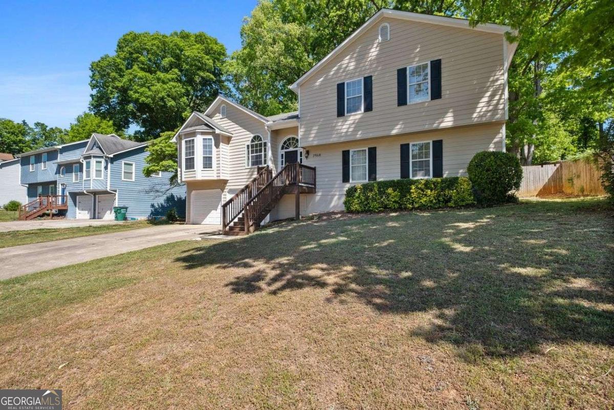 3968 Brantley DR