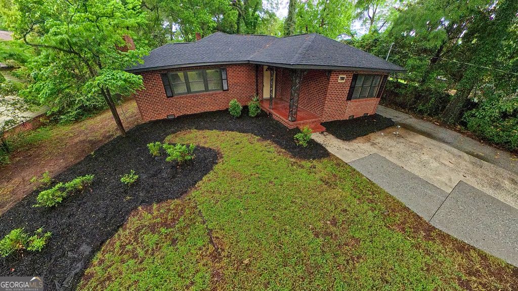 Photo of 200 Everett Square, Fort Valley, GA 31030 (MLS # 10755556)