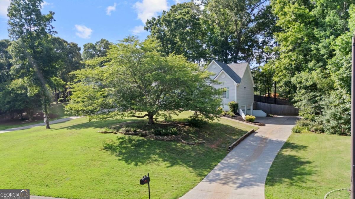 1086 Fieldstone DR