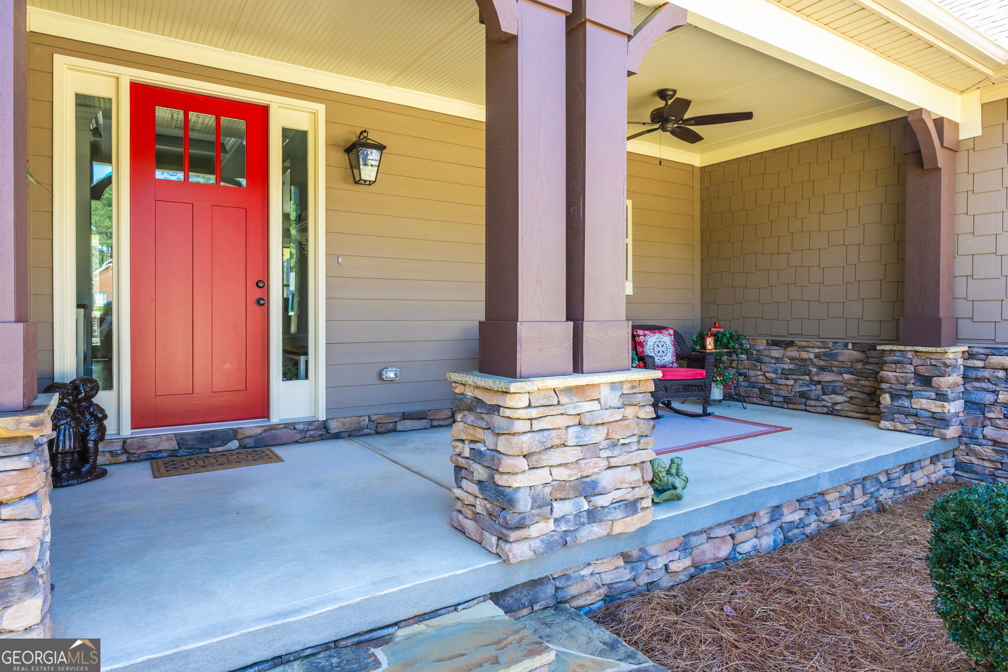141 Hidden Lakes DR