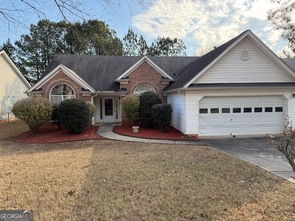 Photo of 5975 Hillvale Trail, Lithonia, GA 30058 (MLS # 10693473)
