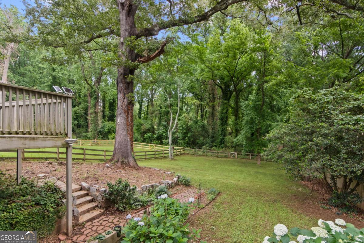 1404 Cobb Branch DR
