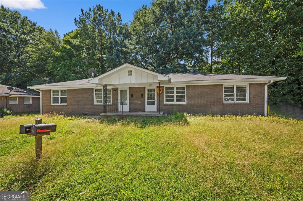 Photo of 190 Opal Drive, Roswell, GA 30075 (MLS # 10738784)