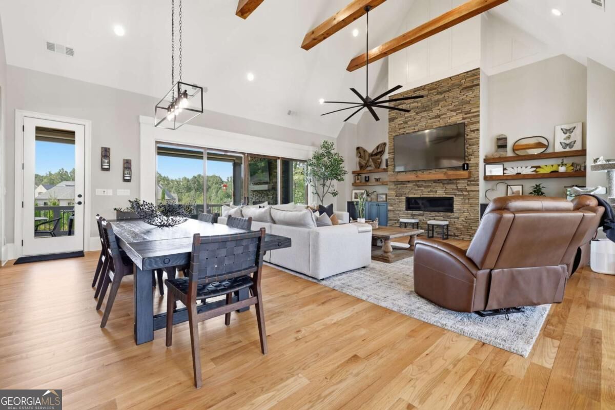 5812 Lula Bridge LN